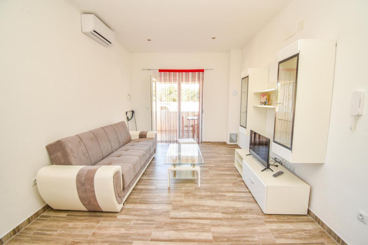 Apartmani Lukic ヴィル エクステリア 写真